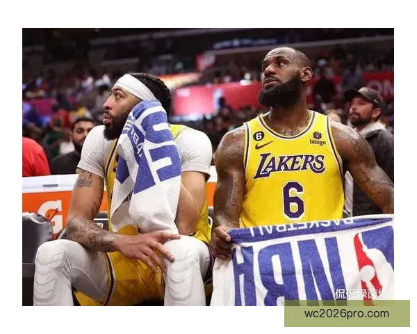 詹姆斯带队挑战篮网争十连败 火箭客场力拼灰熊三连胜